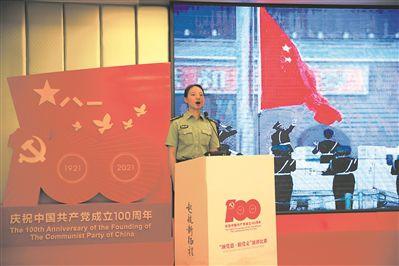 宝骏510白车开门时在墙上把边缘蹭到一小块车漆，露出来是发黄的是底漆吗，这样能用补漆笔吗？游戏画面